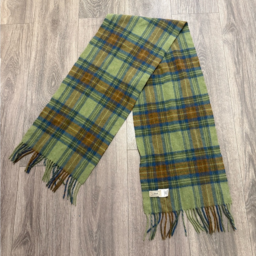 L.L. Bean 100% Lambswool Plaid Scarf – Green Blue Brown Tartan – Made in Ireland